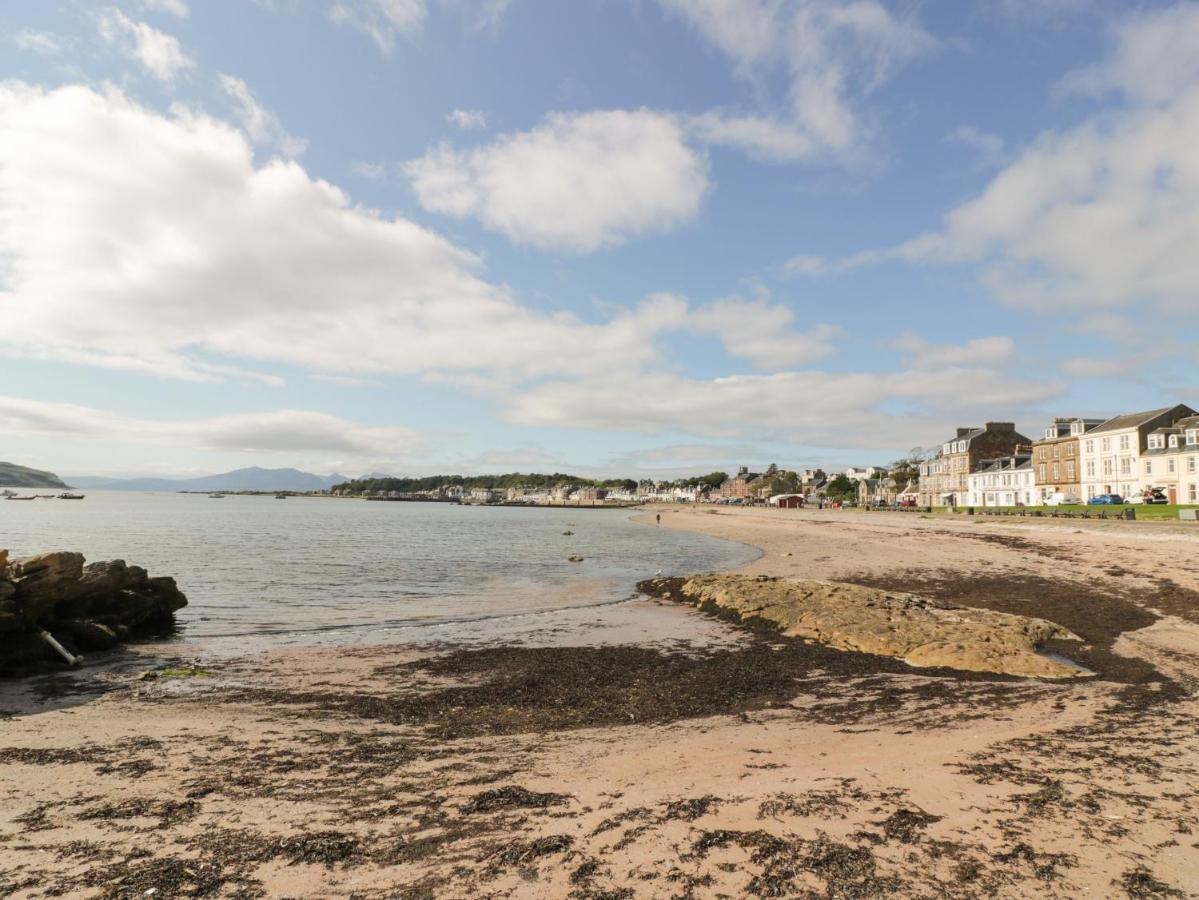 Silverbells * Millport