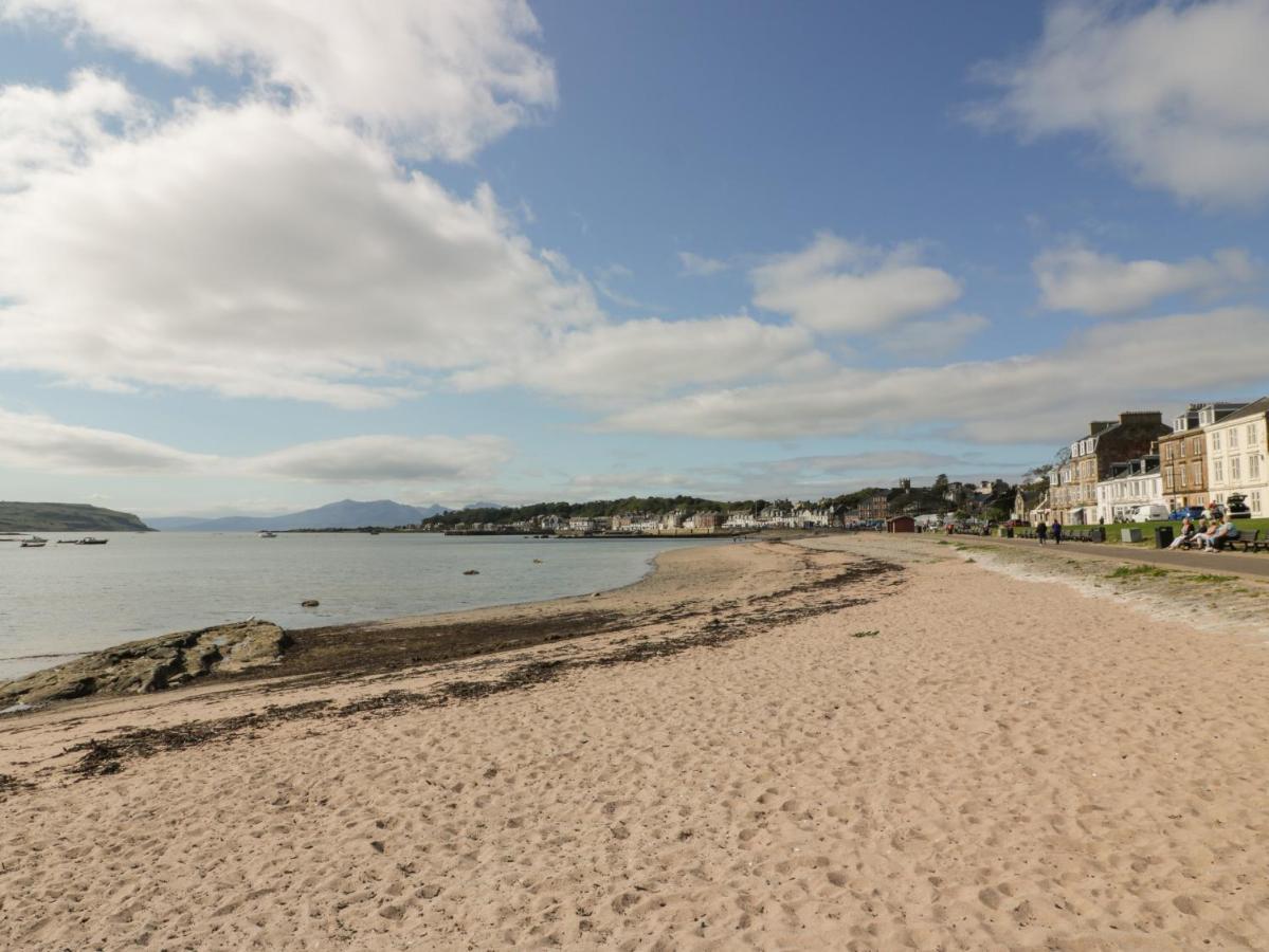 Silverbells Apartment Millport